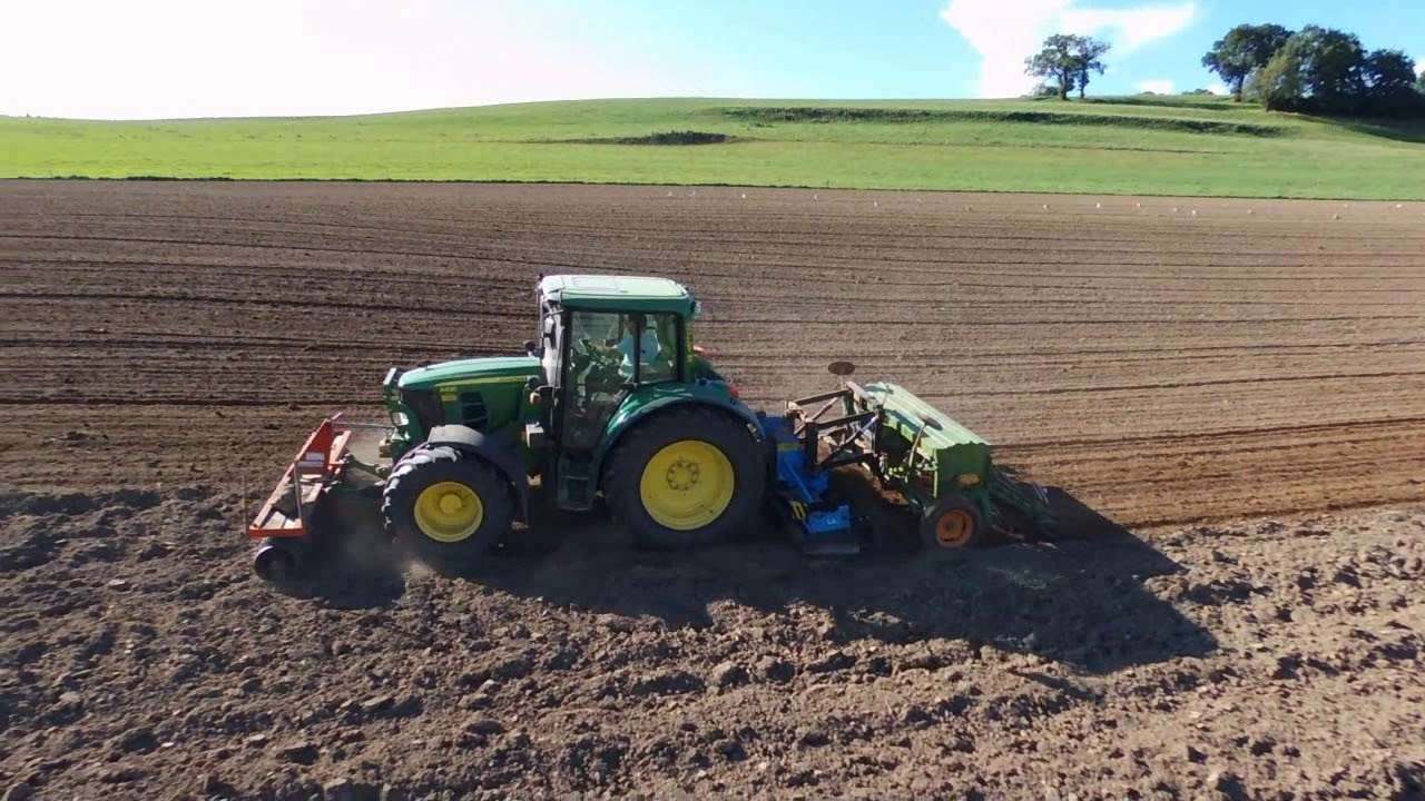 Ensemensage 2017 / John Deere 6430 et 6310