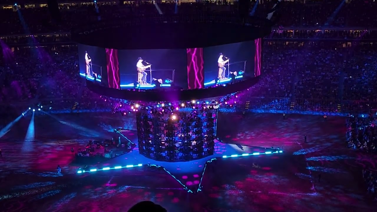 Cody Johnson  Houston Rodeo 2022 - Human and Til You Can't
