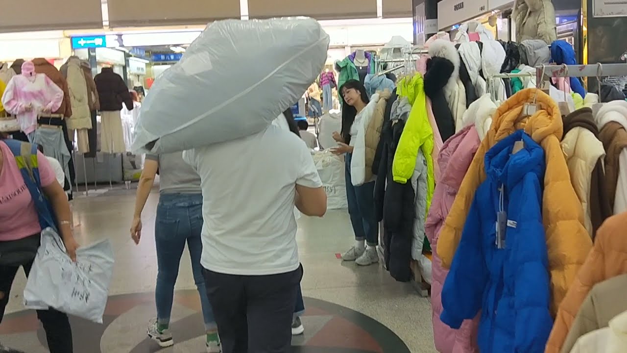 Biggest Garment Markets for Men and Women Clothes Wholesale Market in Shenzhen Electronics Sourcing