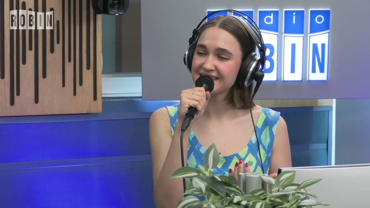Veronika Strnad direktno iz Amerike v studio Radia Robin