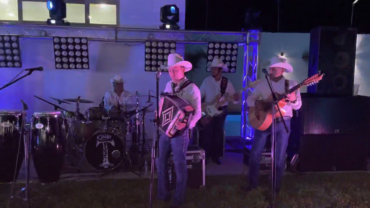 Puras de Ramón Ayala / Torrente en Vivo