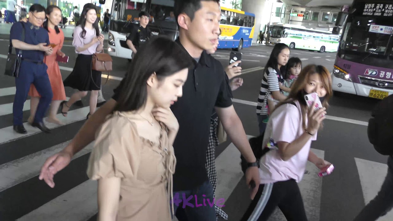 20180818 BLACKPINK arrival at Incheon Airport 블랙핑크 ブルピン