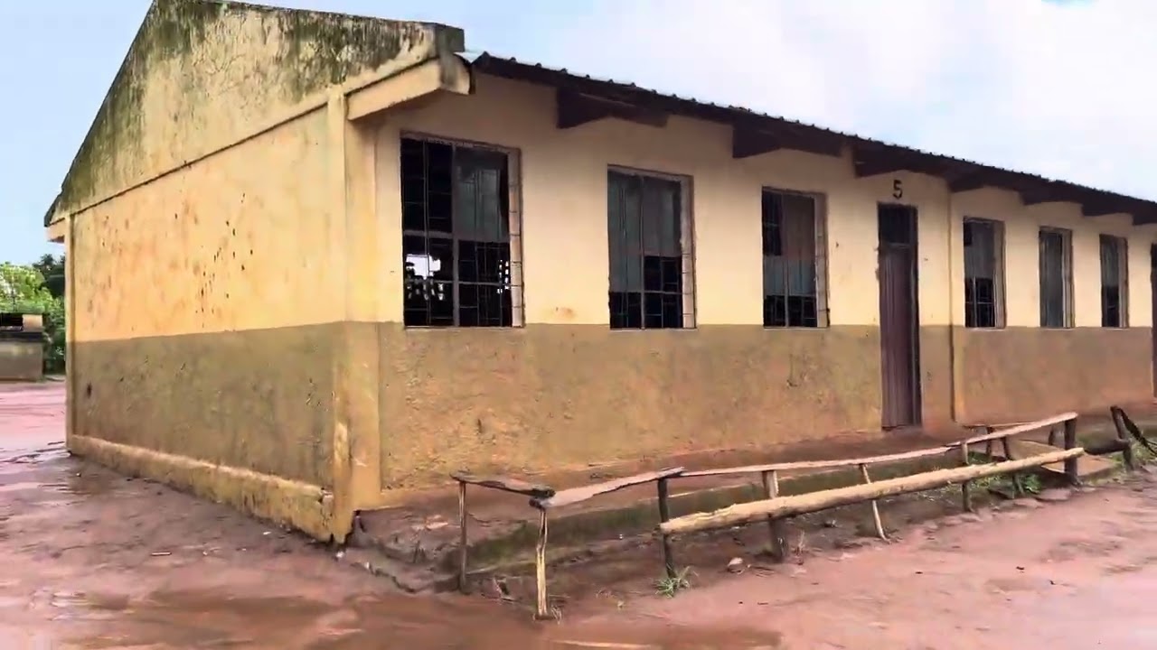 A REALIDADE das ESCOLAS PÚBLICAs em Moçambique 🇲🇿