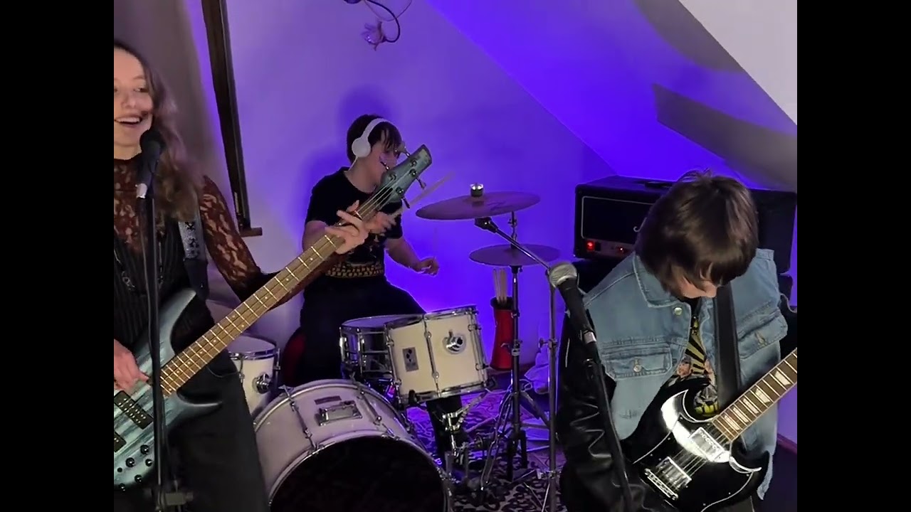 ADHD &ndash; Anybody Home (Acid Drinkers Cover)