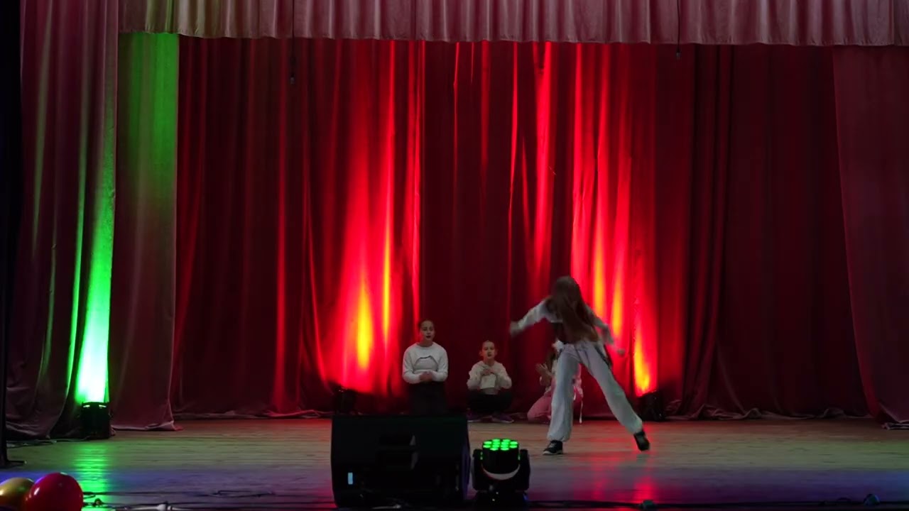 Novogodišnji koncert PŠ Jump Dance 25/26  - Ivošev D, Konjović M, Jegarčev N. Jegarčev U. Fuderer L.