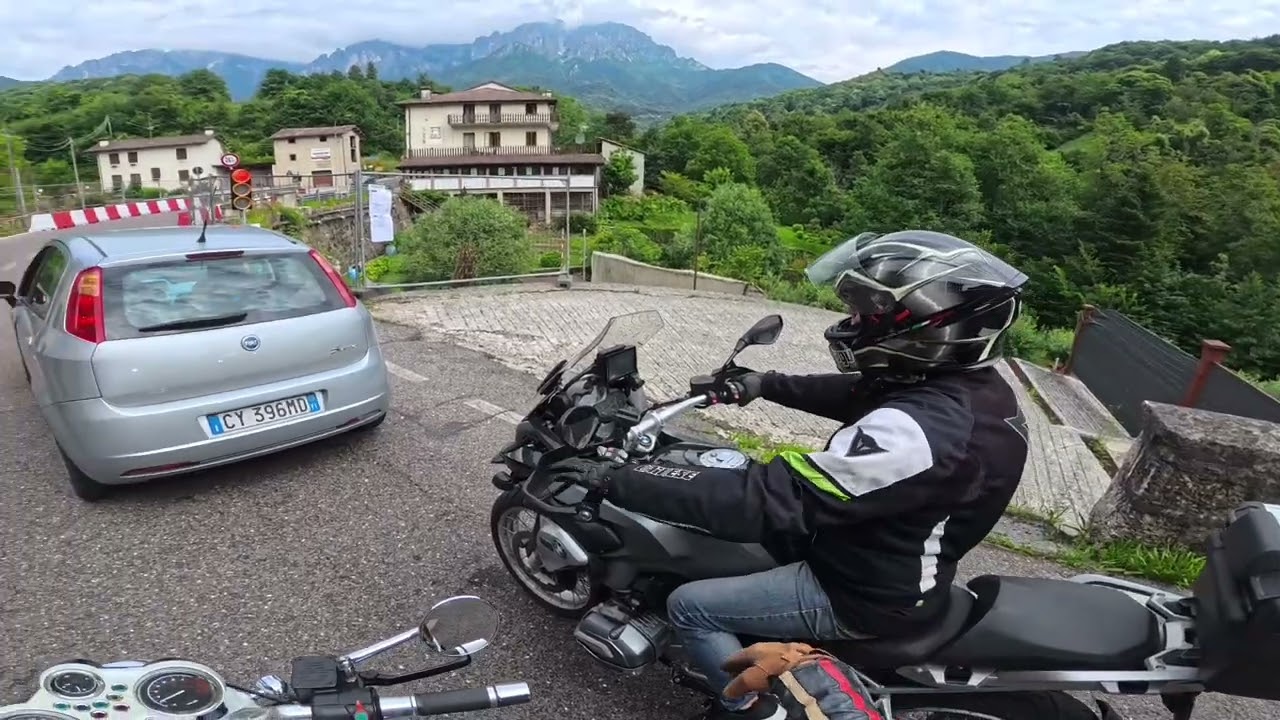 Tappa finale Schio-Pian Delle Fugazze .Percorso stupendo da fare in moto R850R
