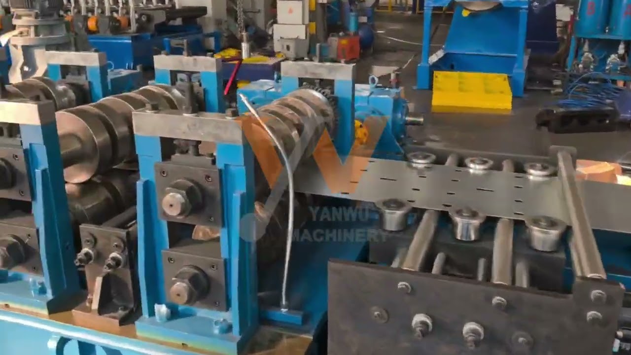 【Yanwu Machinery】3 waves guardrail roll forming machine