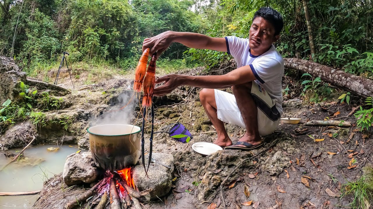 Caldo de Camarón Cocina en el Arroyo