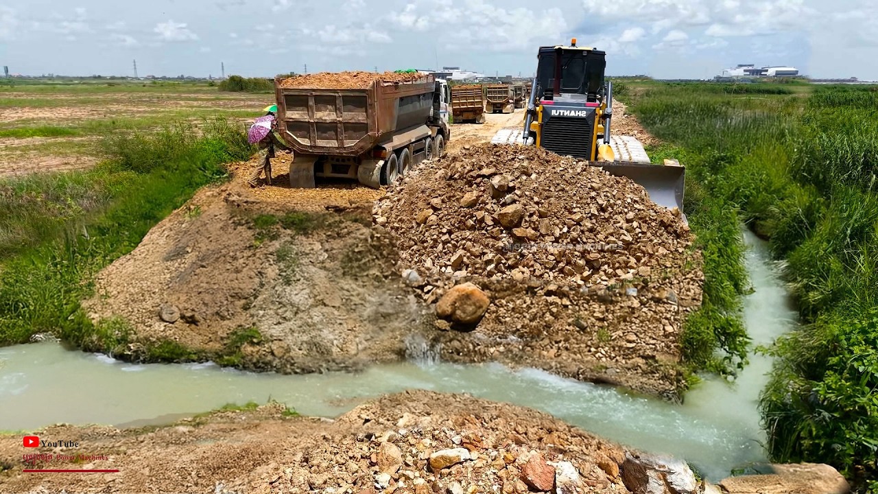 Issues Was Complete! Construction Huge Site Safety Resolved​ by Creating New Road With Dozer & 25ton