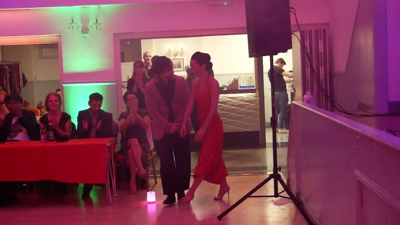 Tomas Corbalan & Paula Duarte performance 1 - Amistoso Tango