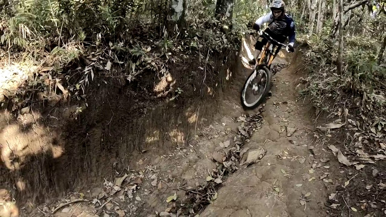 Downhill MTB - Matheus Jacomel [SHORT V&Iacute;DEO]