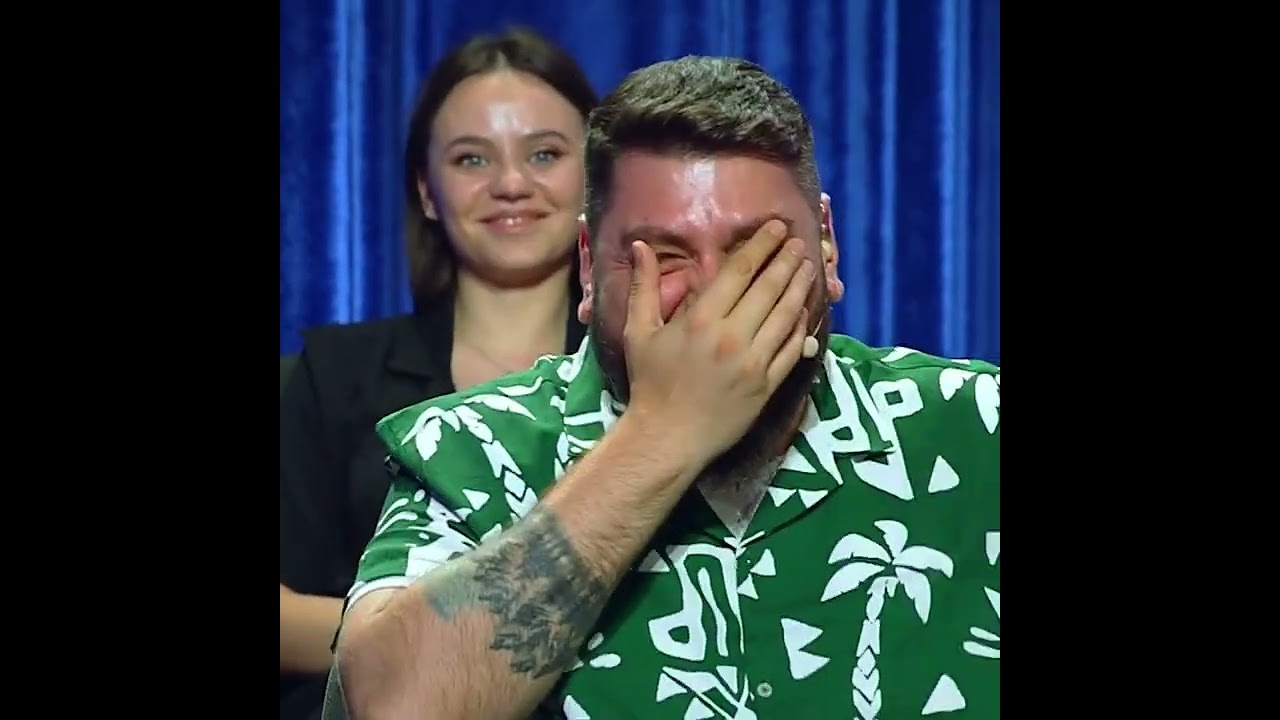 Micutzu nu se poate opri din r&acirc;s! 🤣 #shorts #funny #romaniaareroast