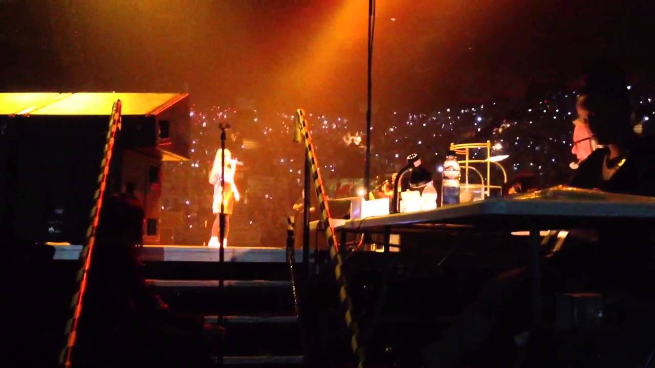 Connie Talbot - Haven't Met You Yet - Live Concert