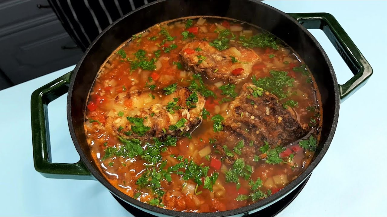 Reteta mea preferata cu peste. O fac cat de des am ocazia. Saramura de crap.