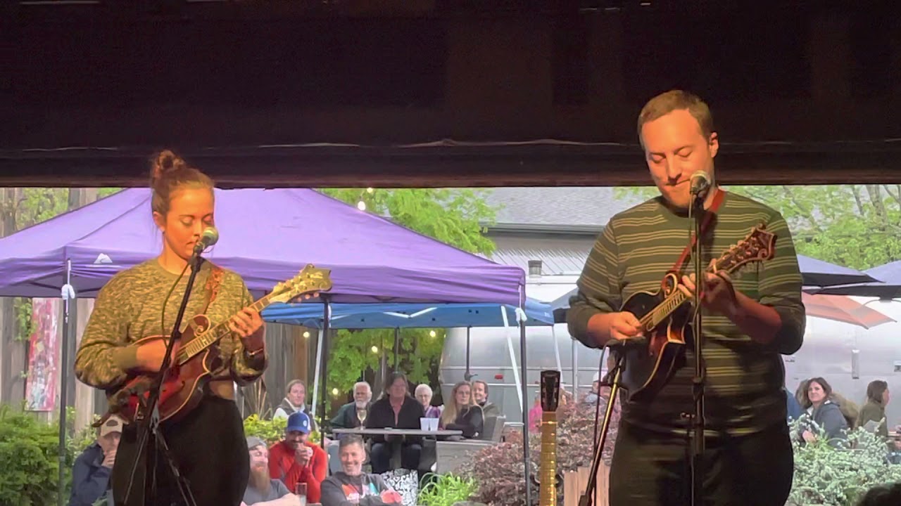 Sierra Hull and Justin Moses - Tax Land