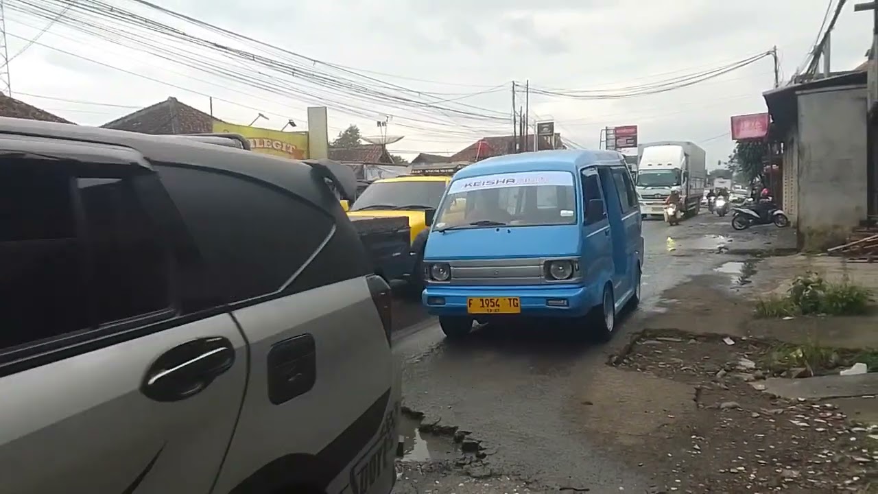 Jalan nasional km 13 Sukabumi Cianjur Jawa Barat 