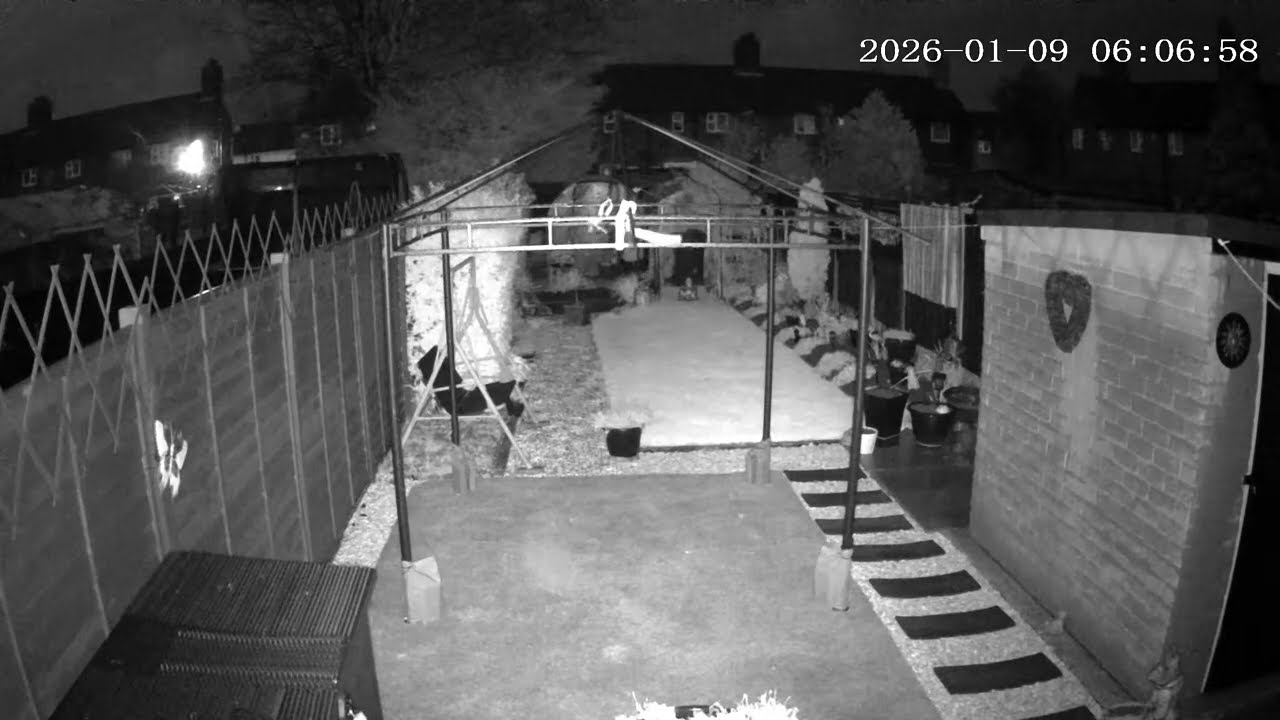 (9/1/2026) 6:06am HULL (Uk) BYC [0432]
