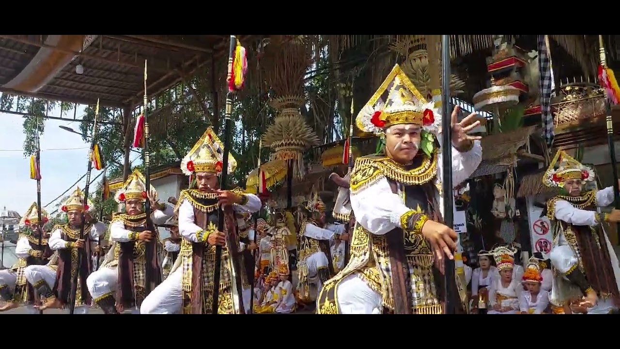 Tari Baris Gede : Mahasiswa PSP ISI Denpasar ngayah di Penarungan 13032024
