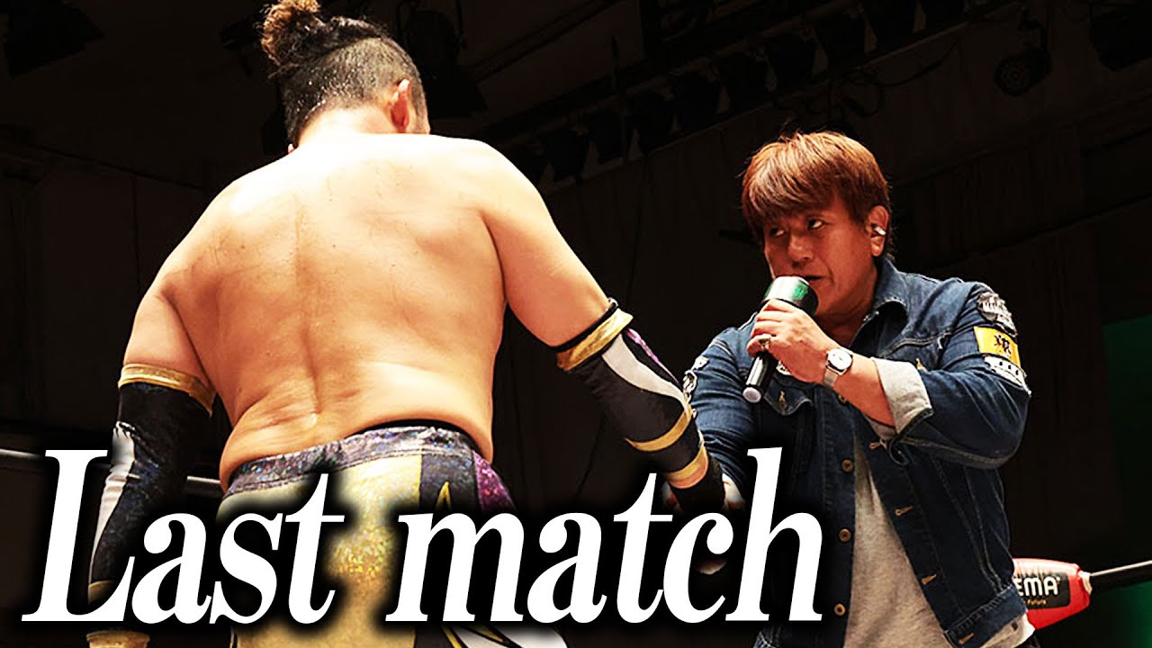 Akitoshi Saito asks Naomichi Marufuji for a big favor