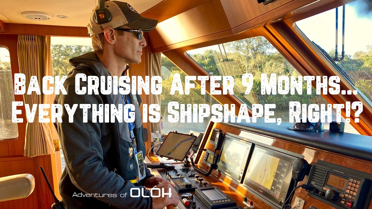 Motor Yacht Cruising On The Okeechobee Waterway