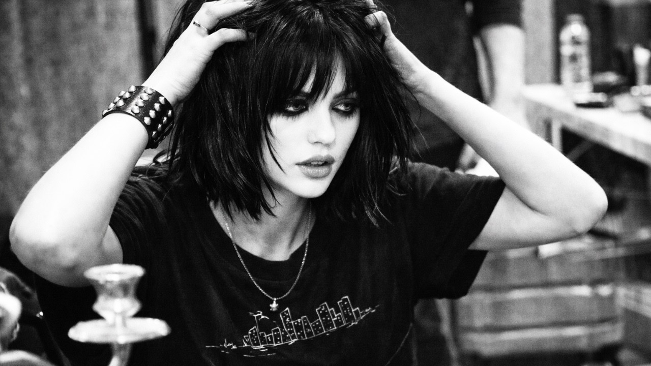 Anne Bloom - INNOCENCE // Darkwave, Post Punk