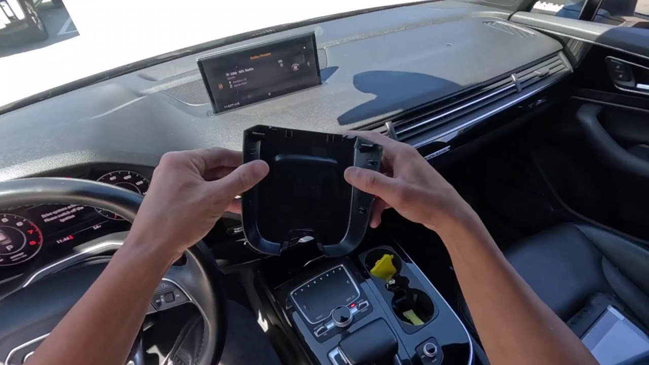 Замена лобового стекла и калибровка ADAS на Audi Q7 2019 года