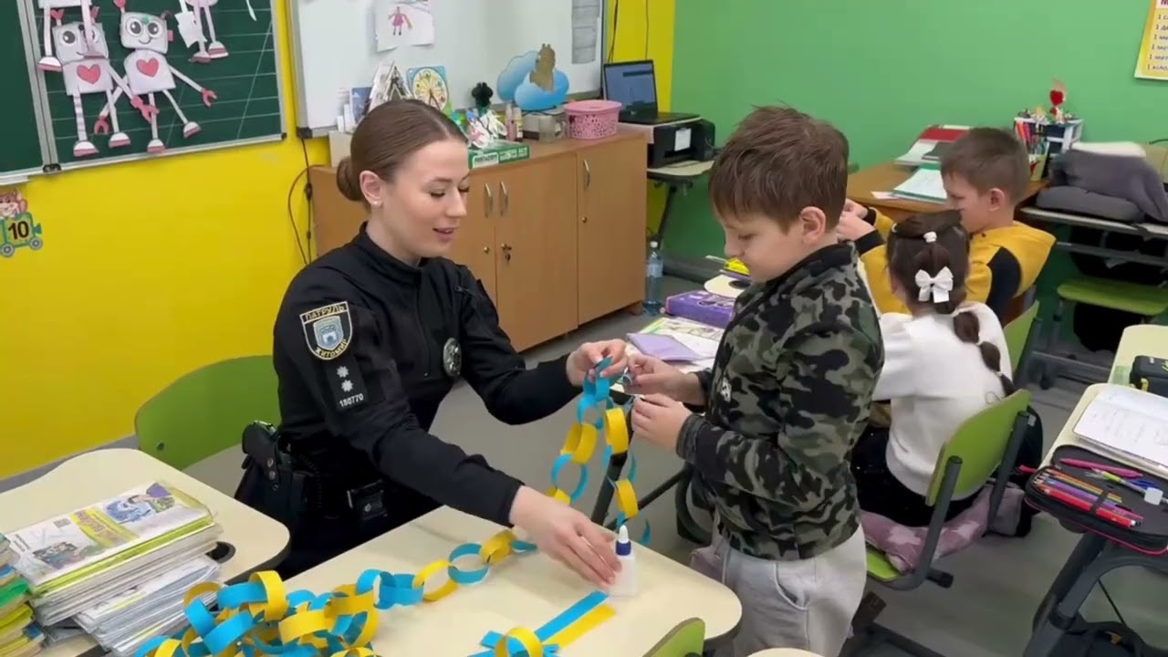 Ланцюг єдності у 2Б класі (День Єднання 2026)