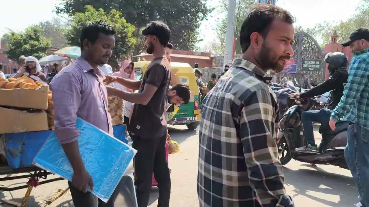 लाल किले की परछाई में मजबूरियों का बाजार.. 😔 | Delhi Chor Bazar Reality🇮🇳#bharat #india 