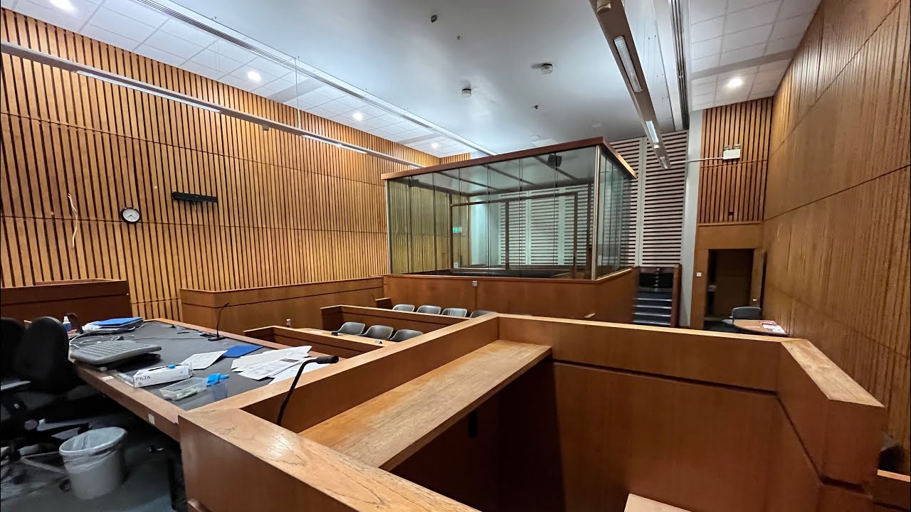 Blackpools abandoned Magistrates Courts | (Abandoned Places UK)