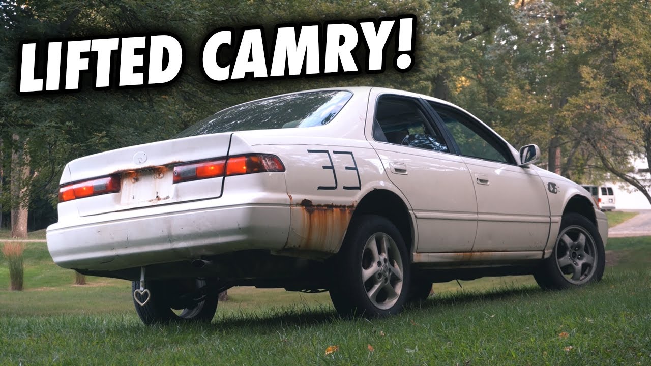 LIFTING THE SLAMRY!! + Junkyard Celica Seats for Tim's MX32 Cressida!