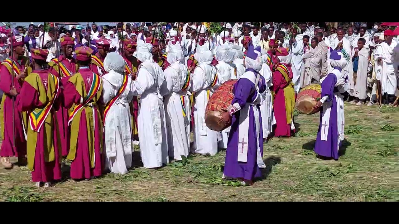 በቅዱስ ላሊበላ የደብረ ሮሃ ሰንበት ት/ቤት መዘምራን የእመቤታችን የቅድስት ድንግል ማርያም ልደት በዓል ያቀረቡት መዝሙር