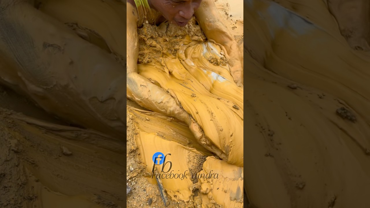 Woww.,😱😱‼️Found pure gold dust in a creepy river with mud cream. #goldhunter