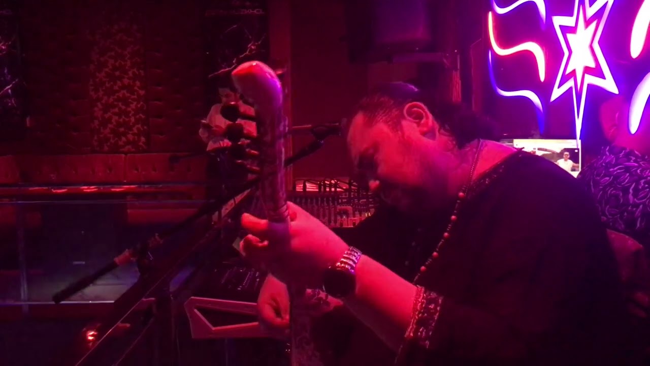 Orhan Gencebay / yağmur olsan ( Kemal Meras solo bağlama dört telli)