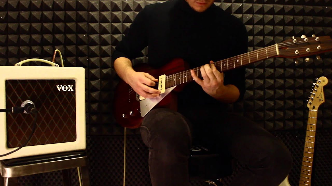 Handmade Guitar - Wilkinson P90 pickups - Sound test VOX AC4TV - SM58