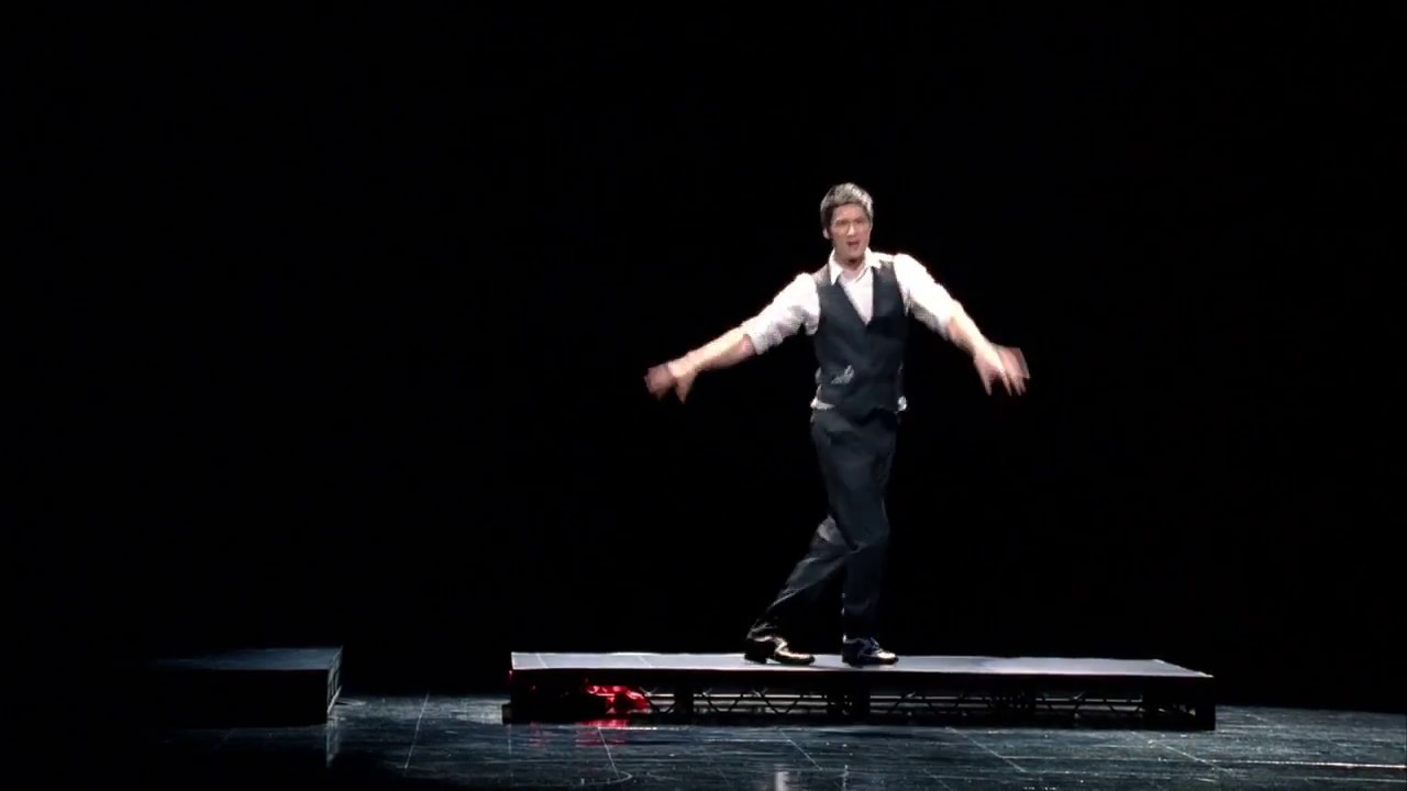 GLEE | Harry Shum Jr. / Mike Chang dance solo to 