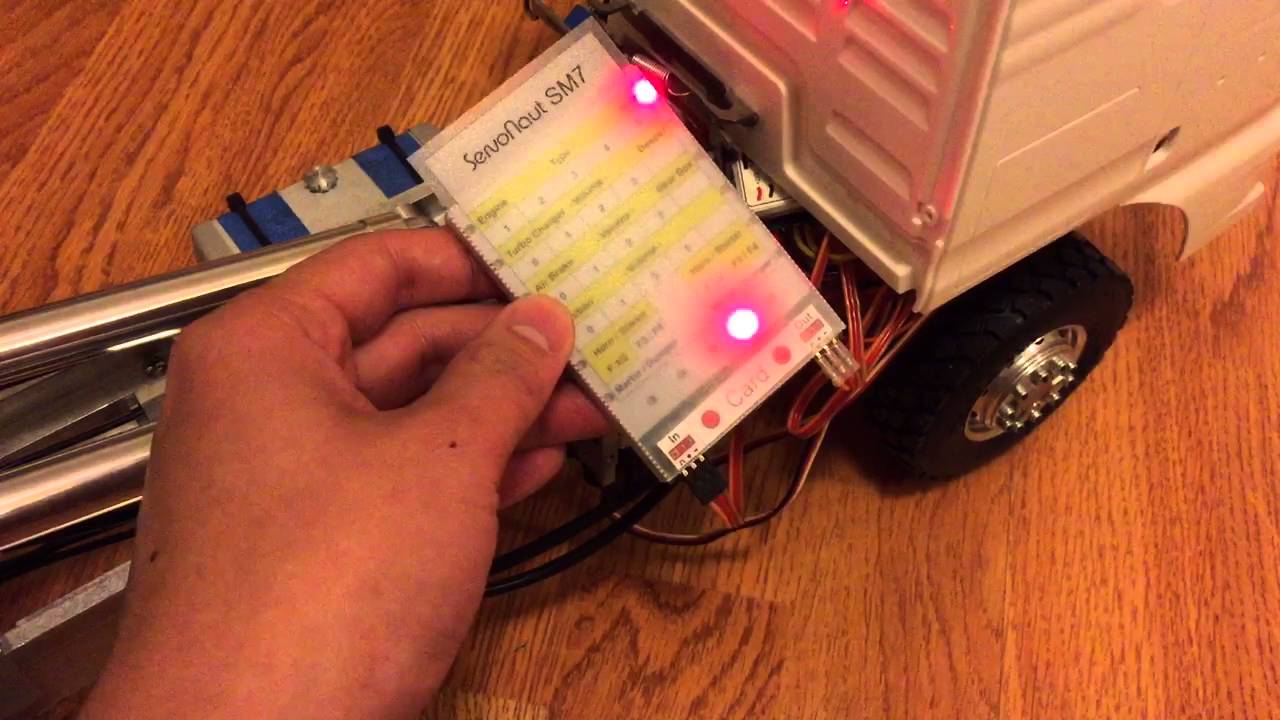 Servonaut card vs SM7