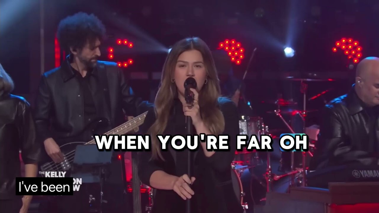 Blinding lights_ Kellyoke!! Kelly Clarkson Live Singing Show 