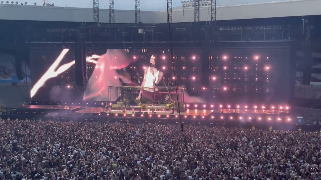 Sam Fender ft. Olivia Dean - Rein Me In (St James’ Park, Night 2, 14 June 2025)