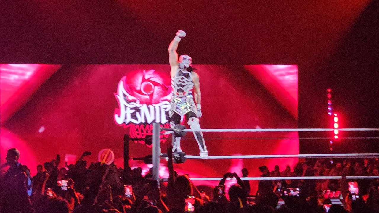 Penta Enterence + Intro (WWE SUPERSHOW MELBOURNE 2025)