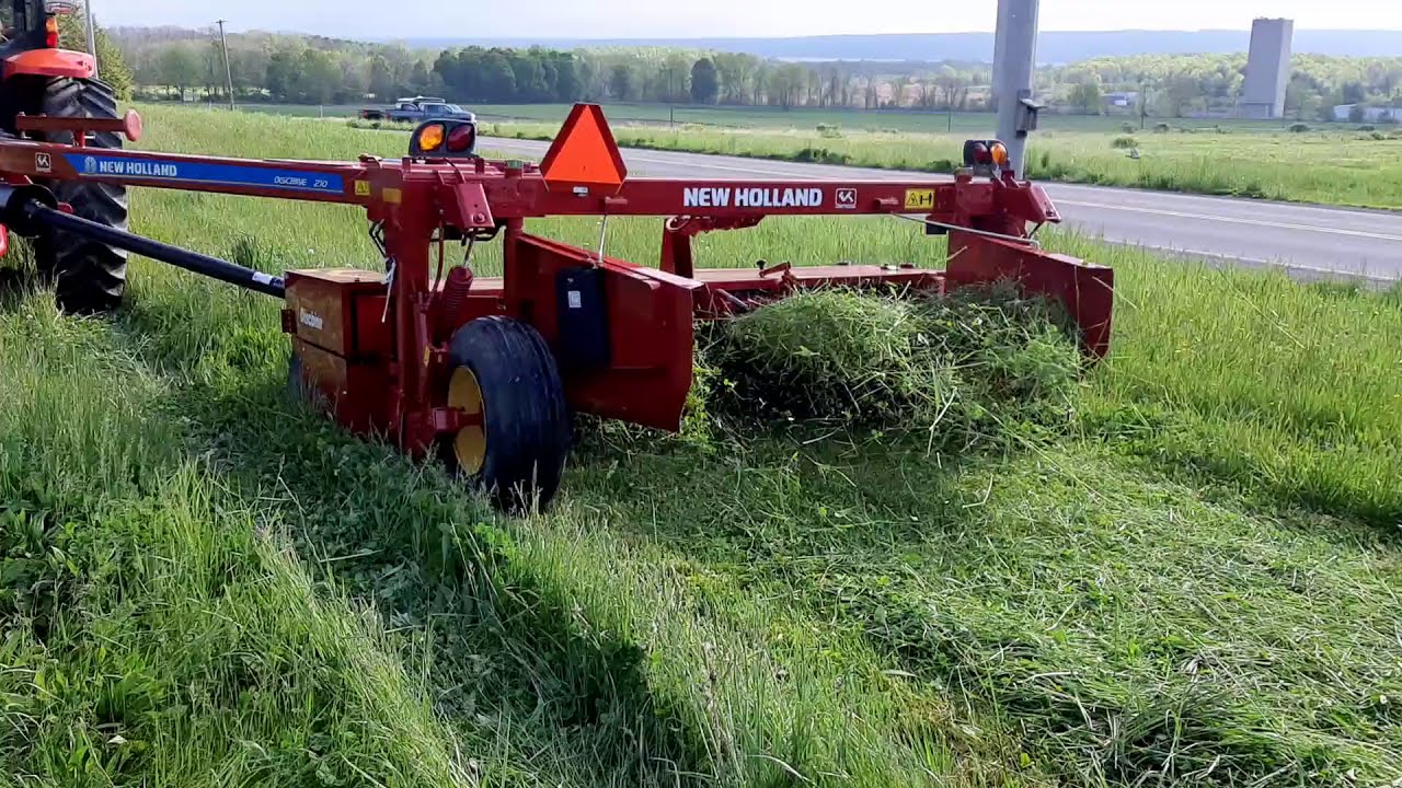 New Holland Discbine 210 first run