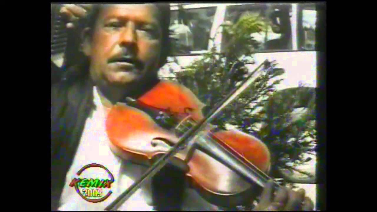 Banovicko sijelo(Rodila me majka slijepa)Studio Kemix(Officiall video) 2000