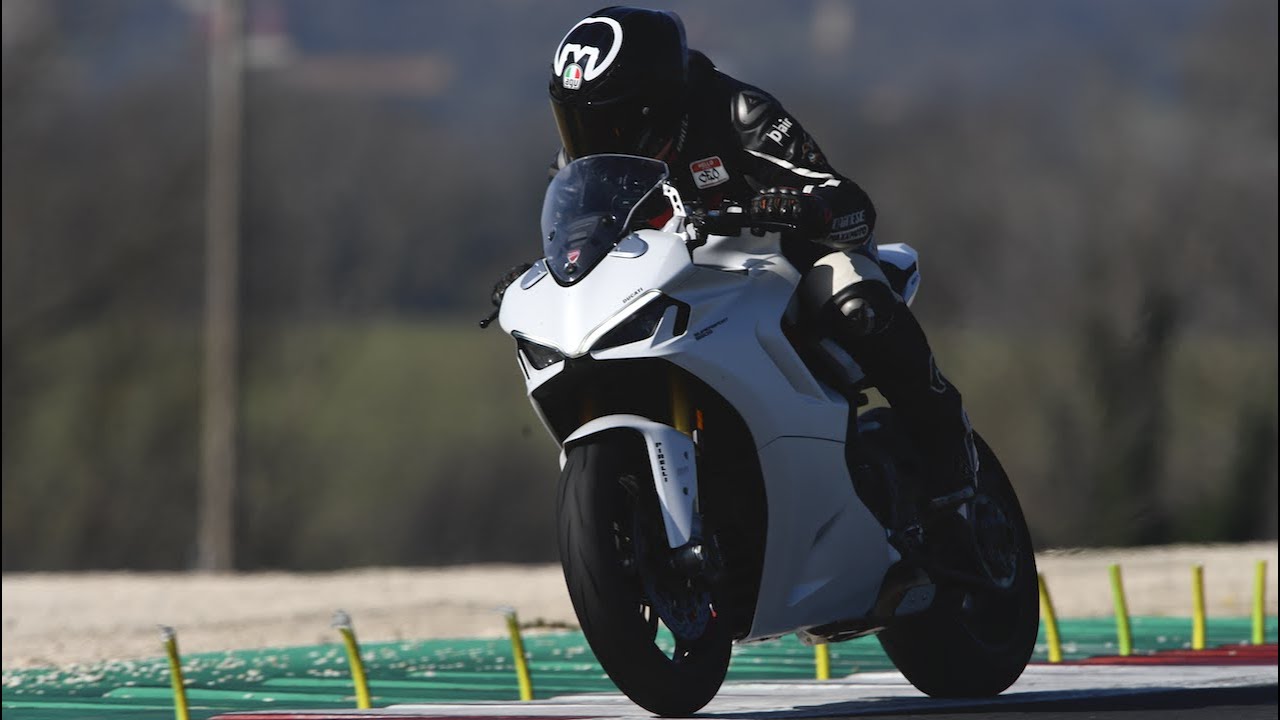 First Test Ducati Supersport 950 S 2021 at Vallelunga!