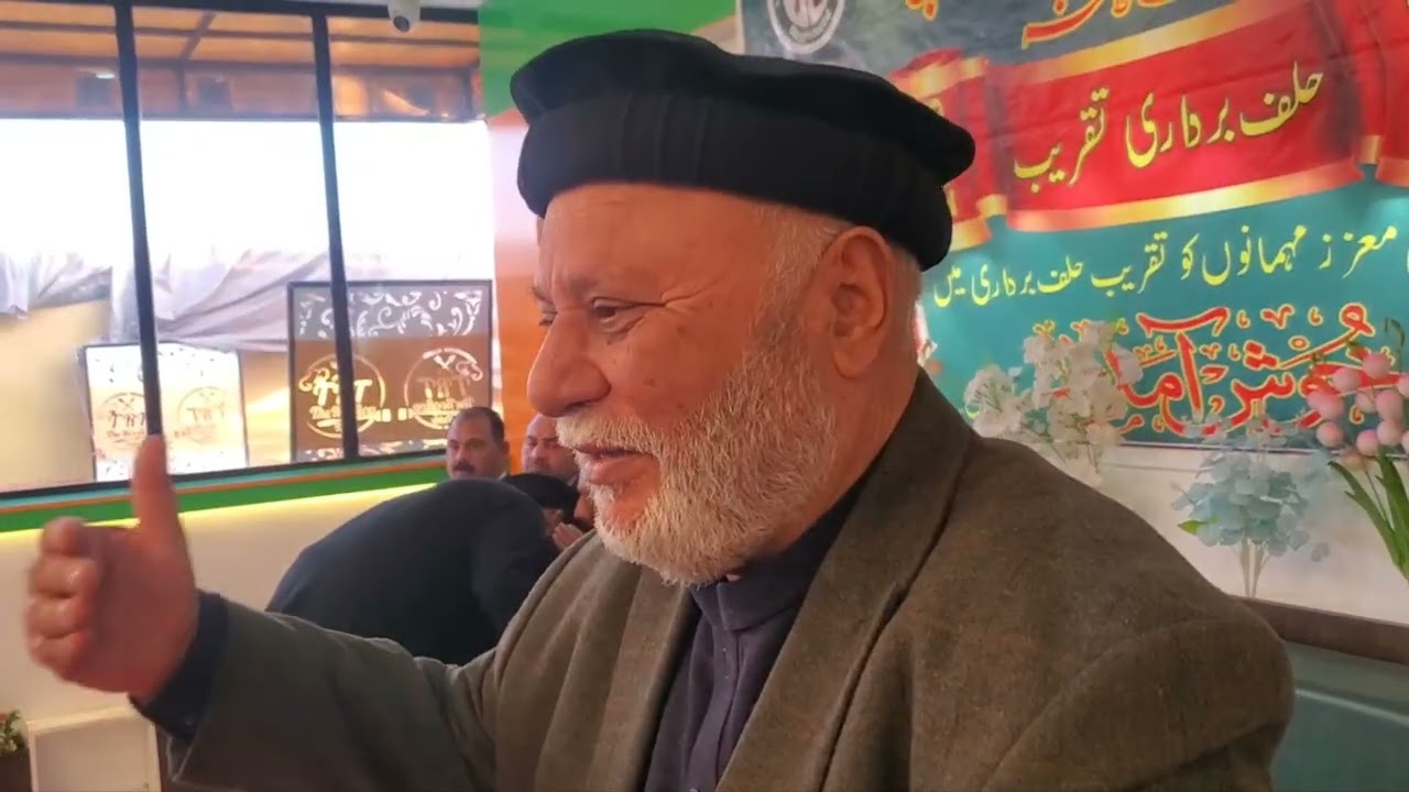 ویډیو اوګورئ او پیج لایک کړئ مننه کوم عندلیب