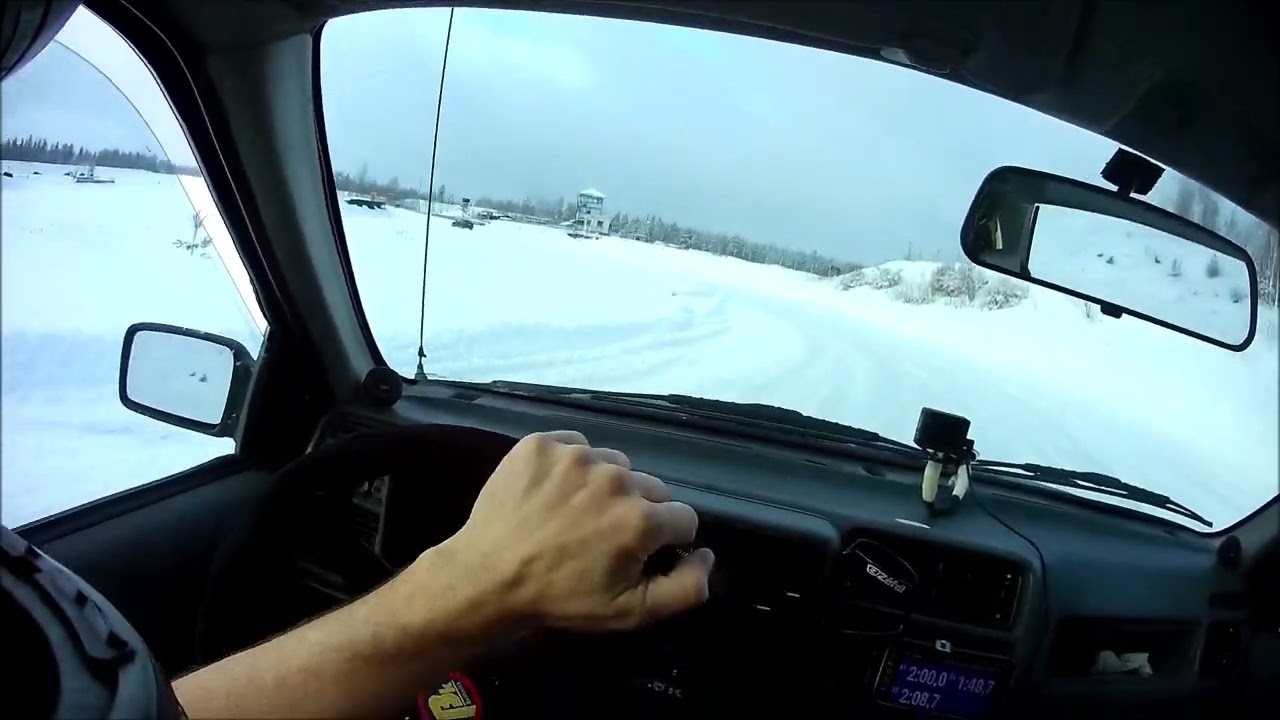 Hyvinkään Vauhtipuisto jäärata - Ford Sierra 1.6 (4)