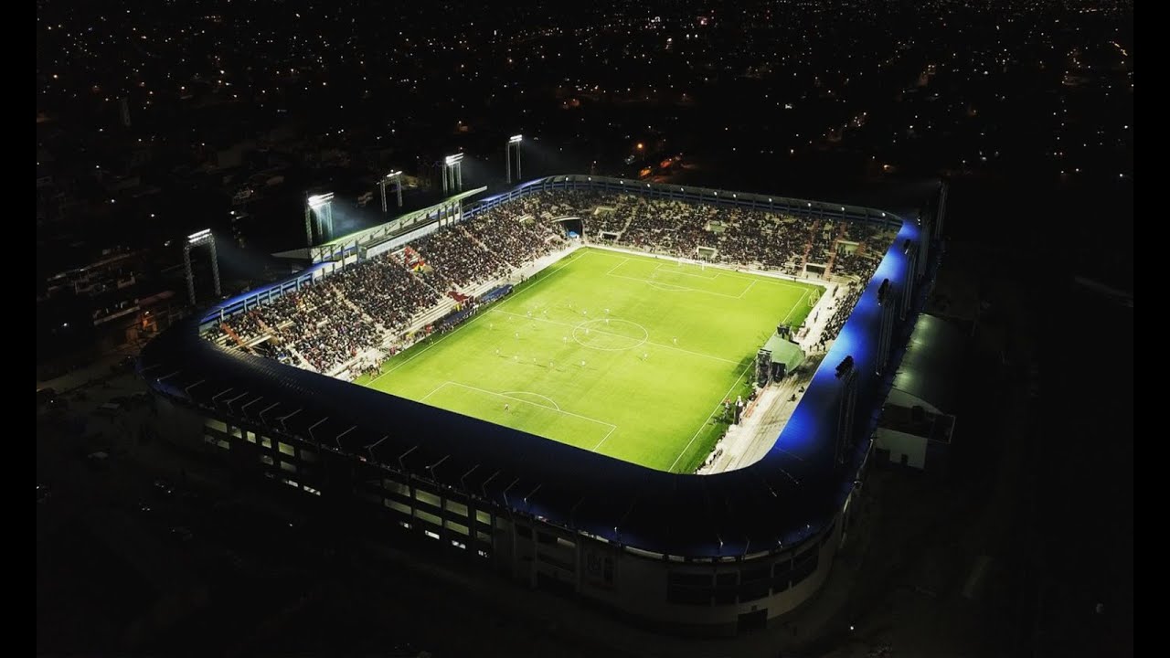 LA HISTORIA DEL COLOSO DE VILLA INGENIO EL ESTADIO MAS ALTO DEL MUNDO: LA CIMA DEL FÚTBOL
