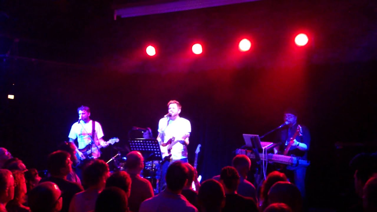 Scritti Politti perform 'Umm' in Hebden Bridge
