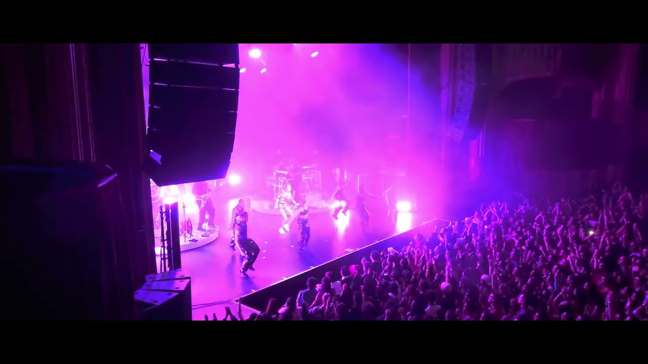 Angèle - Bruxelles je t’aime, LIVE @ The Warfield, San Francisco, CA, 4-12-23