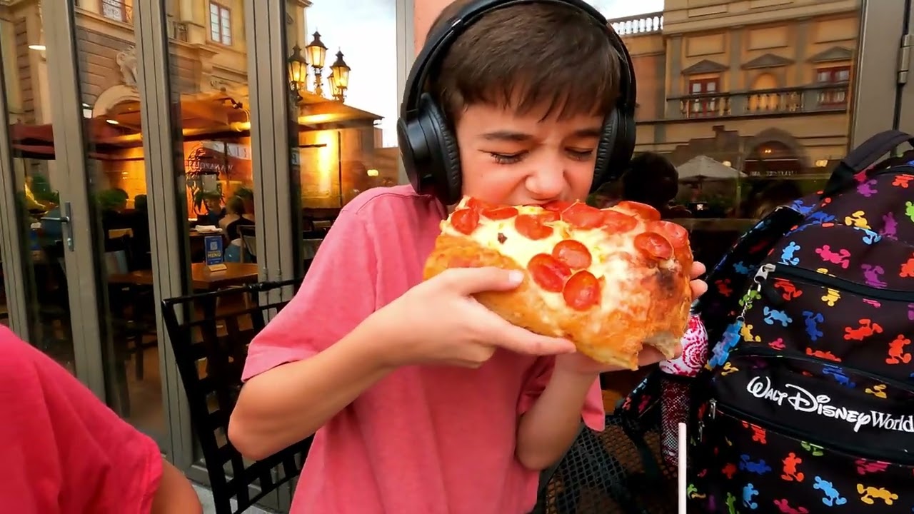 Al Taglio Pizza Window At Epcot. Is This Pizza Any Good? Come And Find Out!