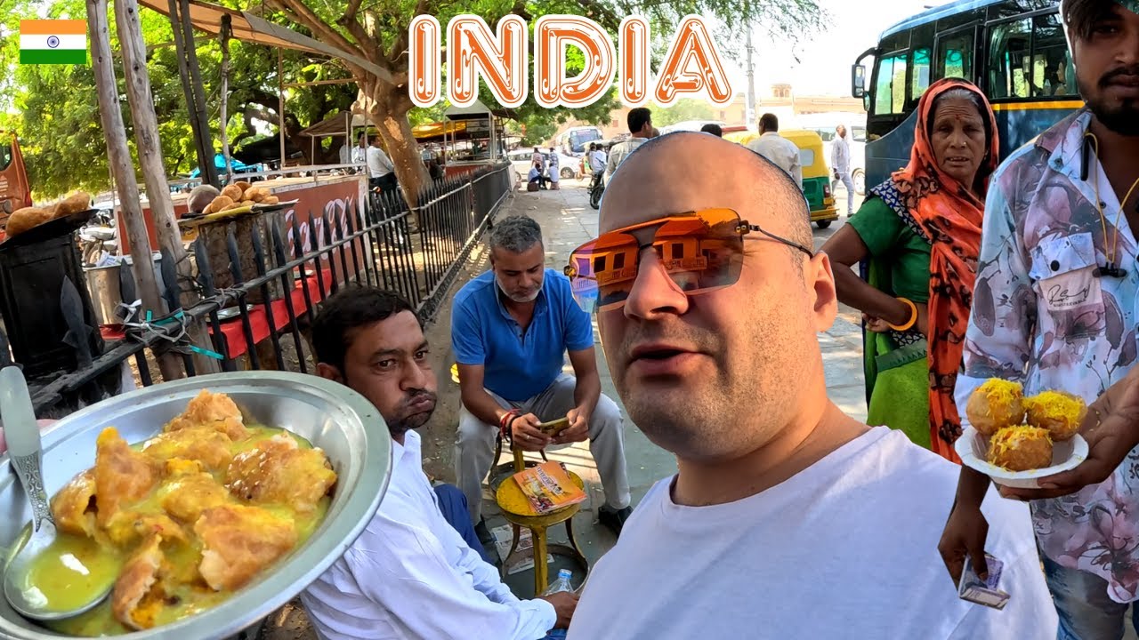 AM AJUNS IN NEBUNIA DIN INDIA: M-AM RISCAT MANCAND PE STRADA SI IN RESTAURANTE (JAIPUR)