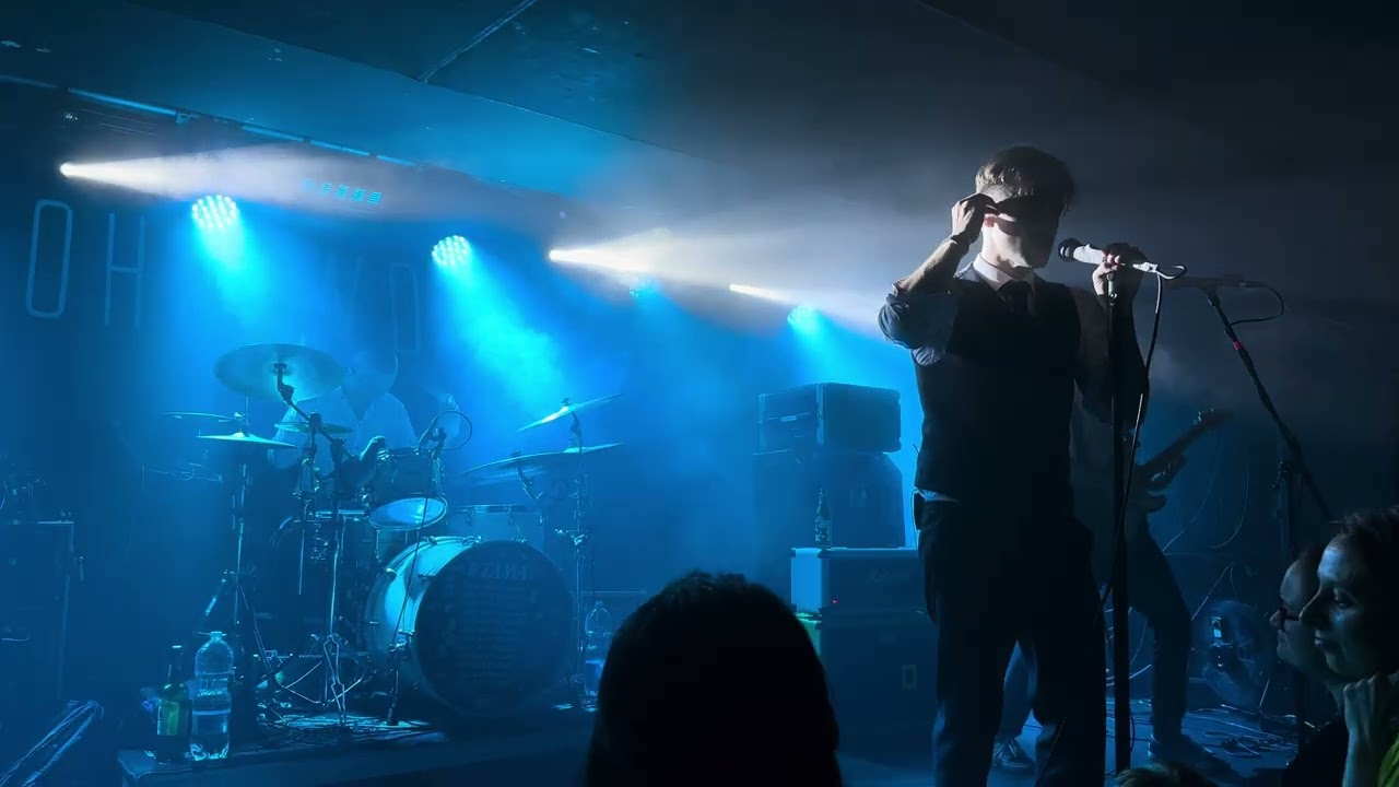 John Wolfhooker - Paper Hearts (live in Prague 2023)